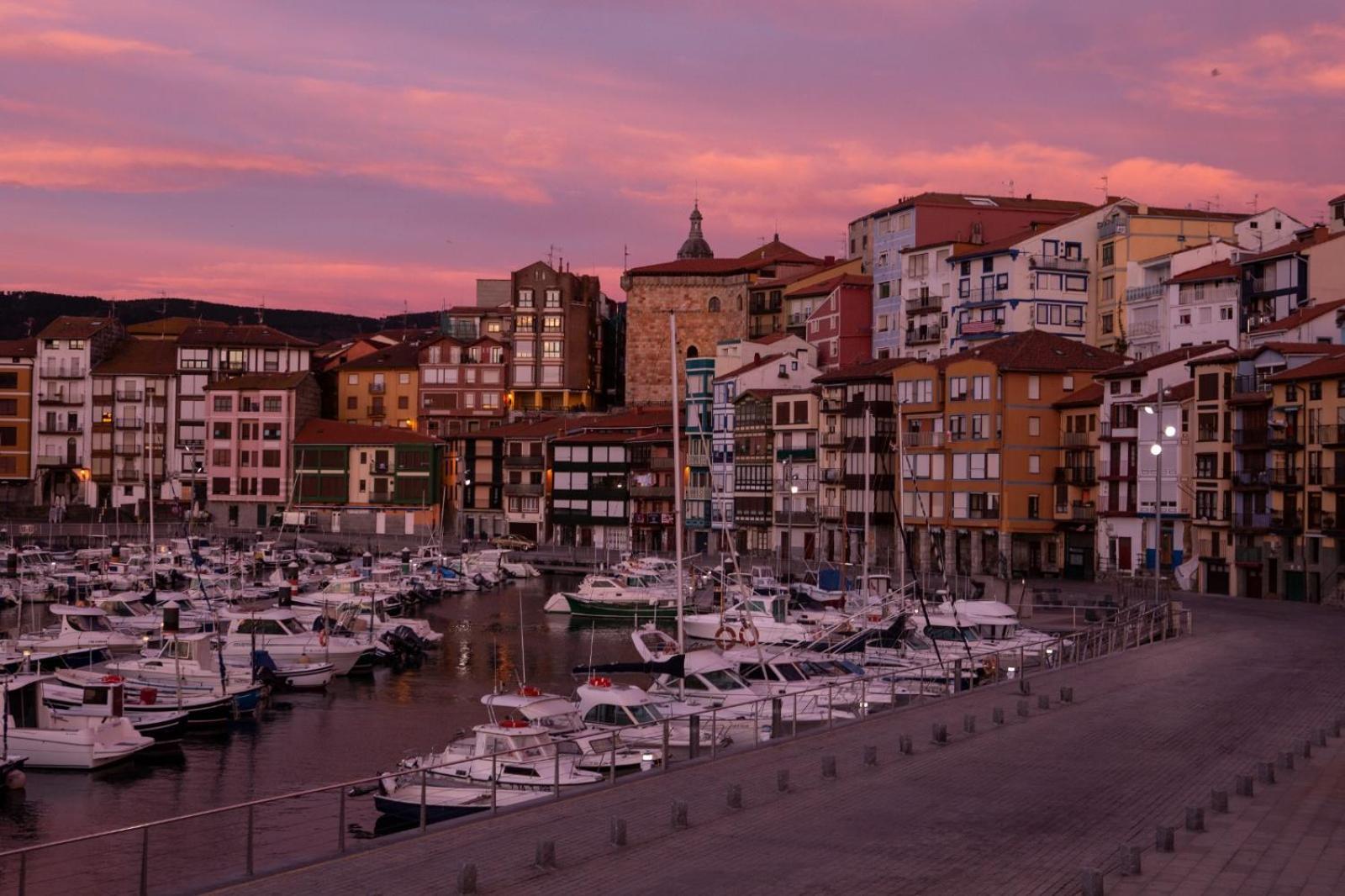 Lameragane, En El Centro Historico Junto Al Parque Appartement Bermeo